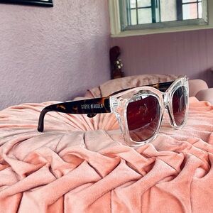 STEVE MADDEN STYLISH SUNGLASSES